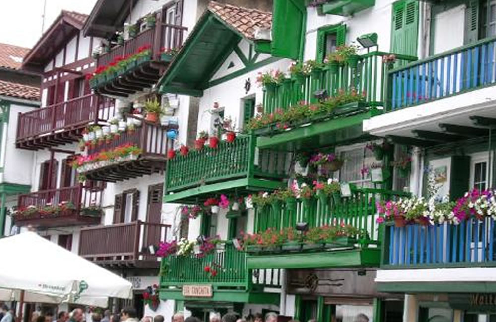 Eat Well and Sleep Better in Hondarribia